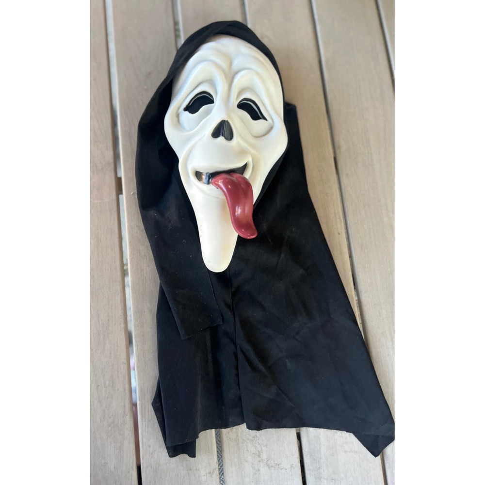 Easter Unlimited Scream Ghostface Mask Wazzup Tongue Collectors Edition Vintage